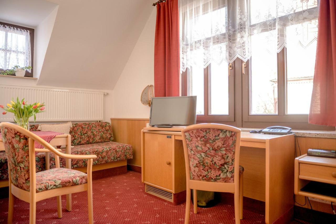 Hotel-Pension Heimburg Bad Elster Kültér fotó